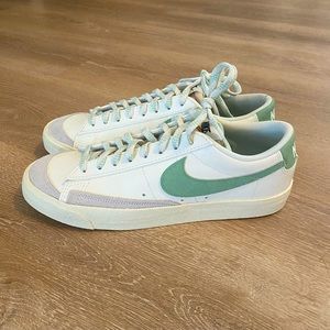 Men’s Nike Blazer Low Green- Certified Fresh Size 10.5